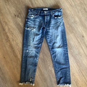 Moussy Vintage distressed jean. Size 29.